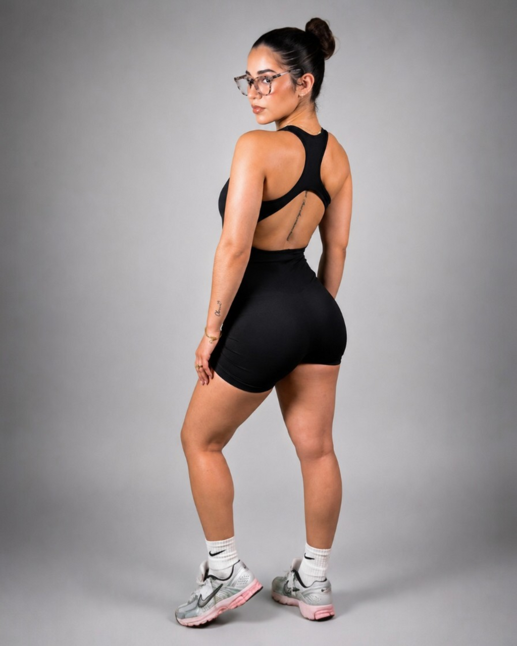 Seamless Scrunch Shorts Set – Black