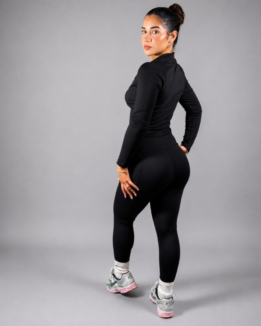 Contour Zip-Up Set – Black