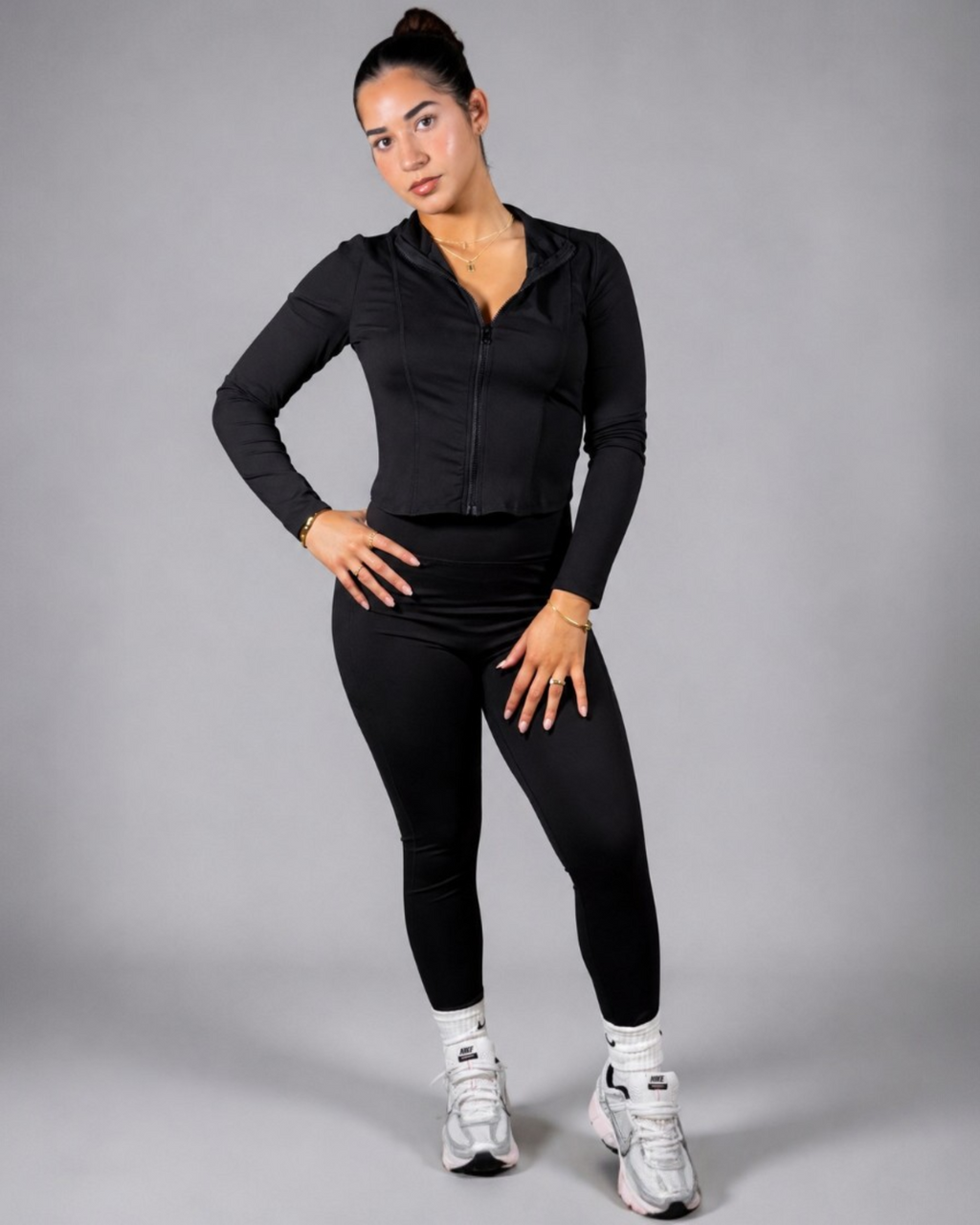 Contour Zip-Up Set – Black
